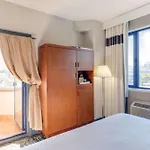 Vista LIC Hotel - Best Western Premier Collection