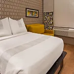 GLō Best Western Brooklyn NYC