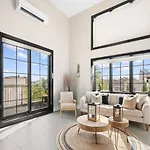 Nyc Skyline Views, Sauna & Rooftop - Romantic Escape At \