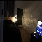 2 Bed Room Duplex With Private Yard