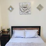 Elegant 4 Bedroom Nearjfk/Lga Airports & Resorts Casino