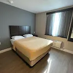 Royal Hotel Bronx