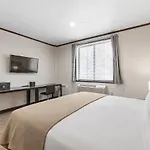 Highbridge Hotel
