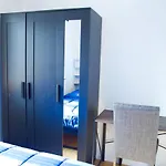 Brightonbeach-Comfy Room-Close Ocean