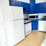 Brightonbeach-Comfy Room-Close Ocean