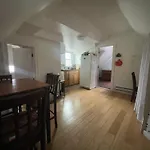 Private Loft 5 Min Away From Lga