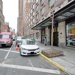 Midtown West 2Br W Doorman Gym Wd Nr Times Sq Nyc-1068