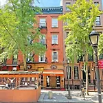 Central 2Br - Walking Distance To Times Square