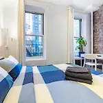 2 Bedroom Luxury Unit In The Heart Of Manhattan