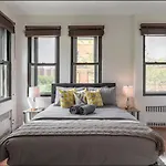 Private Townhome Retreat Park Avenue Haven I Townhome I