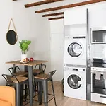24-14 Renovated Studio Prime Gramercy W&D