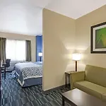Days Inn & Suites By Wyndham Ozone Park/Jfk Airport