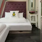 Staypineapple, An Artful Hotel, Midtown New York