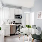 Amazing 2 Bedroom/3Bed Full Apartment Time Square/Broadway/Central Park