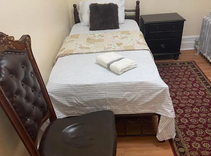 A Beautiful Room In Queens
