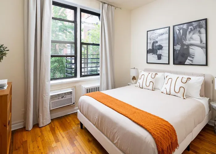 Cozy And Modern One-Bedroom Apartment