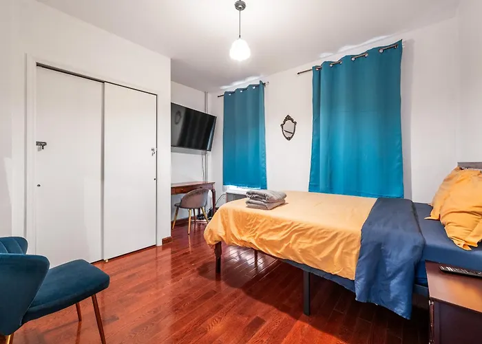Lower East Side Vintage Cozy 2Bedroom