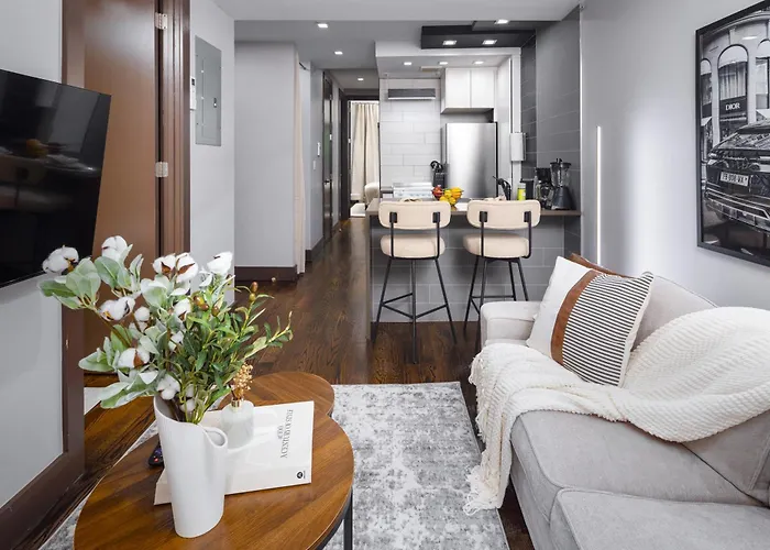 Stylish 3Bd In Manhattan