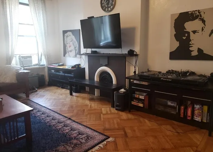 Private Room In East Village Apartment