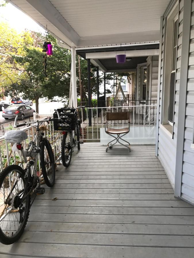 Guest house Classical American House 4 *