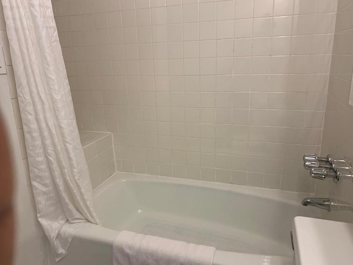 Lenox Hill 30 Day Stays * New York