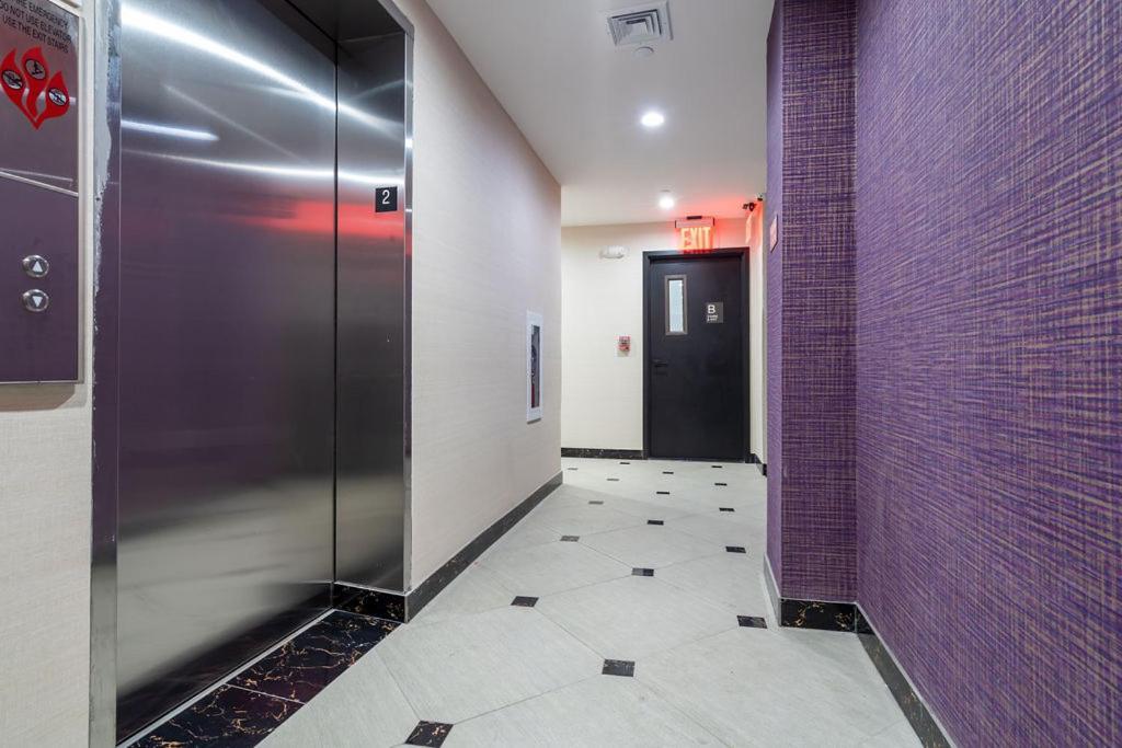 Hotel Ninety Five Fordham / St. Barnabas Hospital