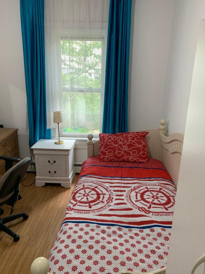 Classical American House 4 Guest house New York
