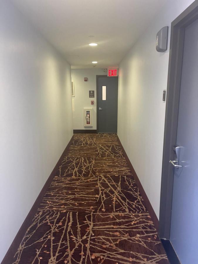 Days By Wyndham Brooklyn Borough Park 3*