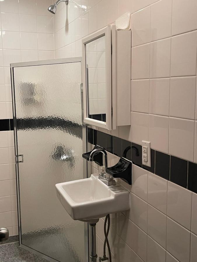 Chelsea Nyc Hotel 2*