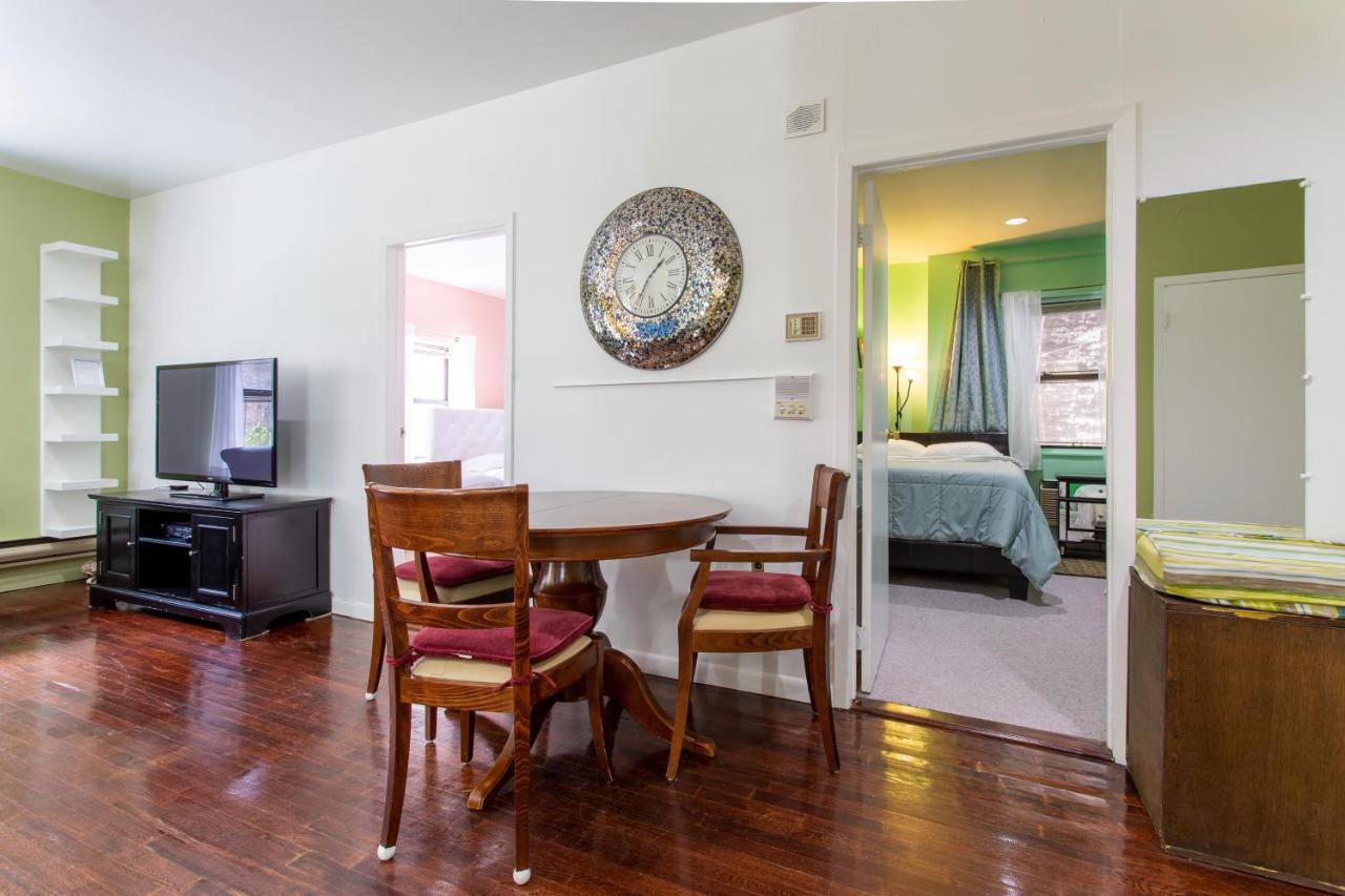 Special Two Bed Apt Midtown East Apartment