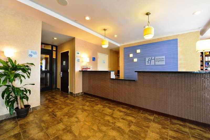 Holiday Express Staten Island West Hotel New York