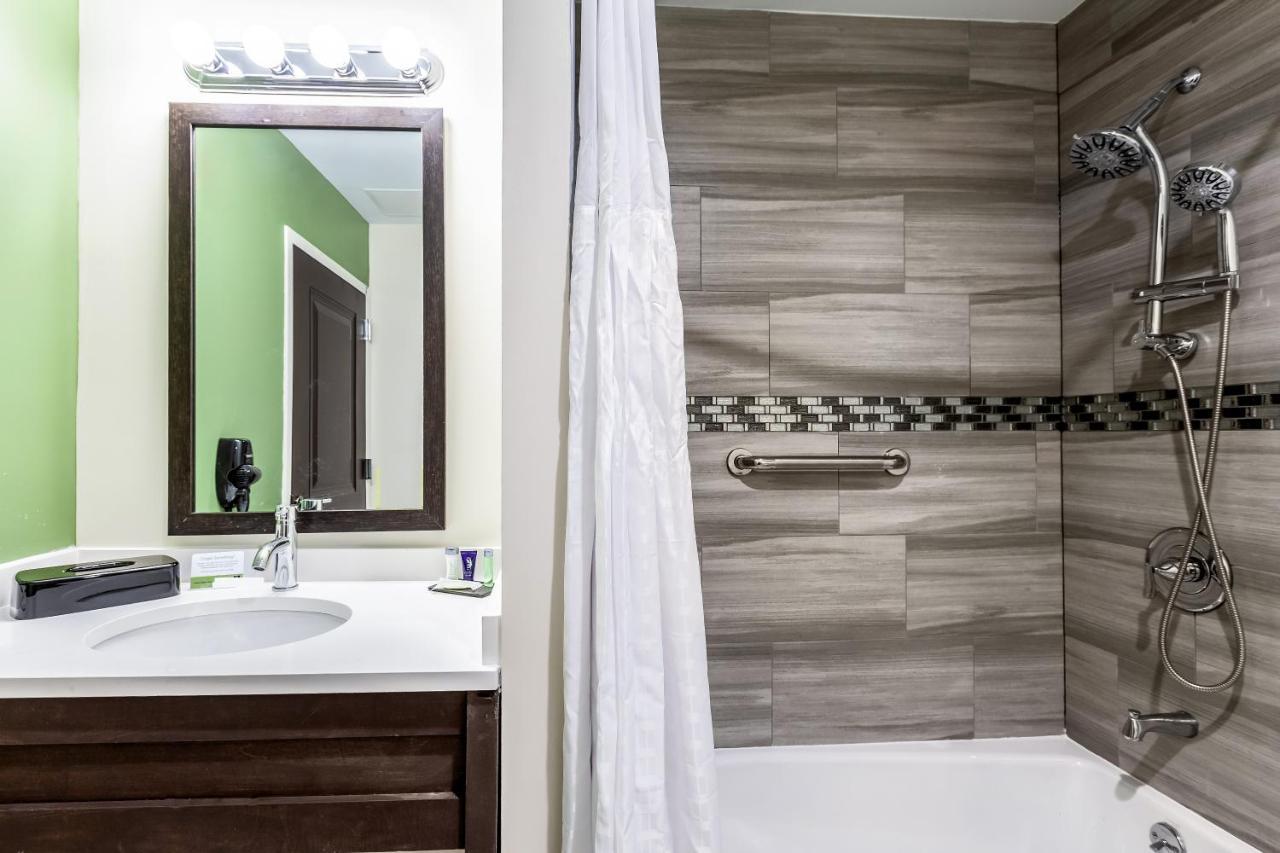 Wyck & Near Jfk Airport Hotel