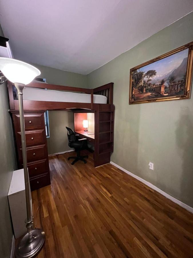 Private Near Lincoln Center * New York