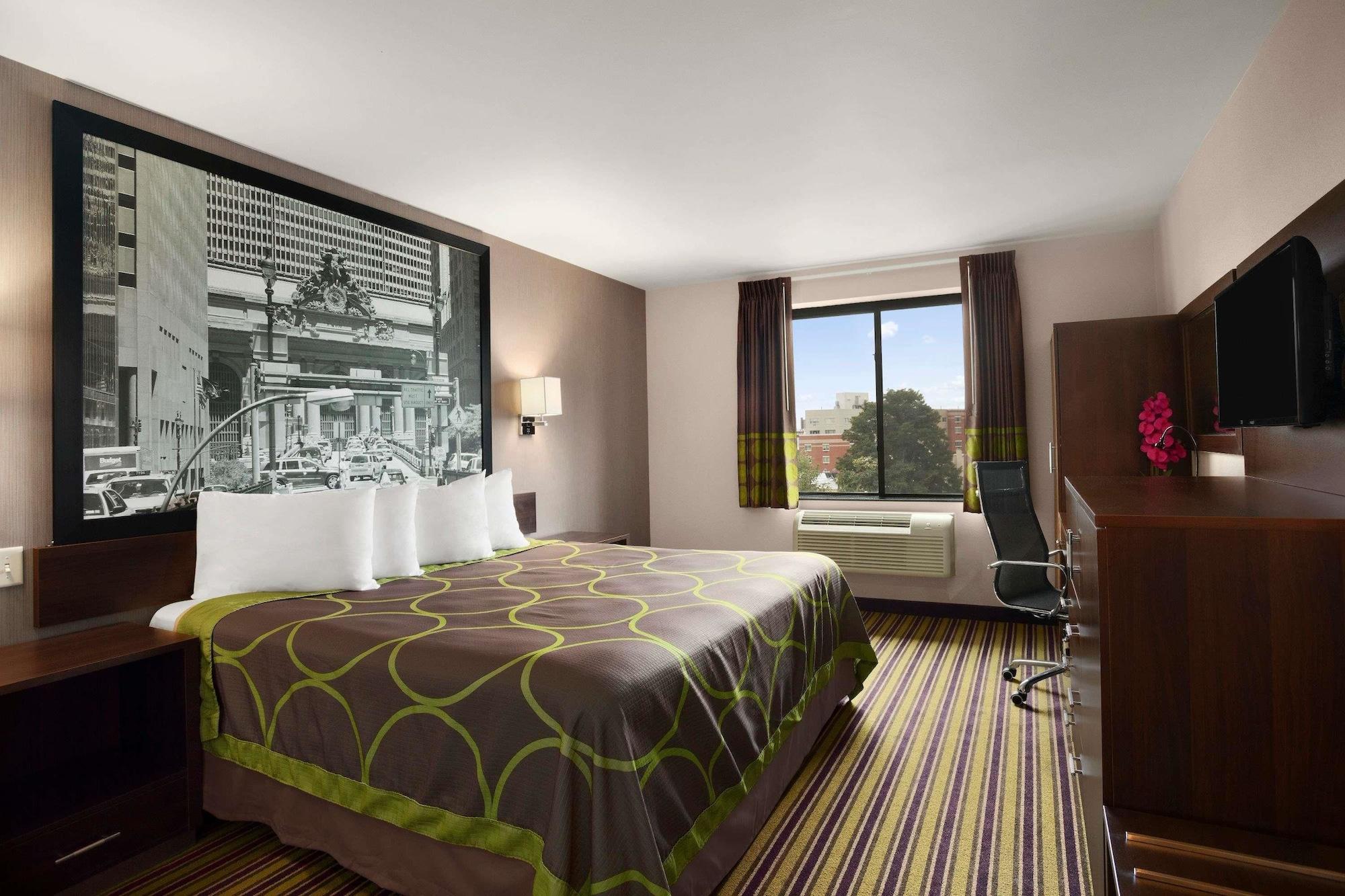 Hotel Super 8 Bronx