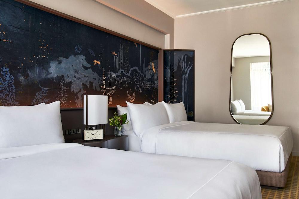 Park Lane Hotel