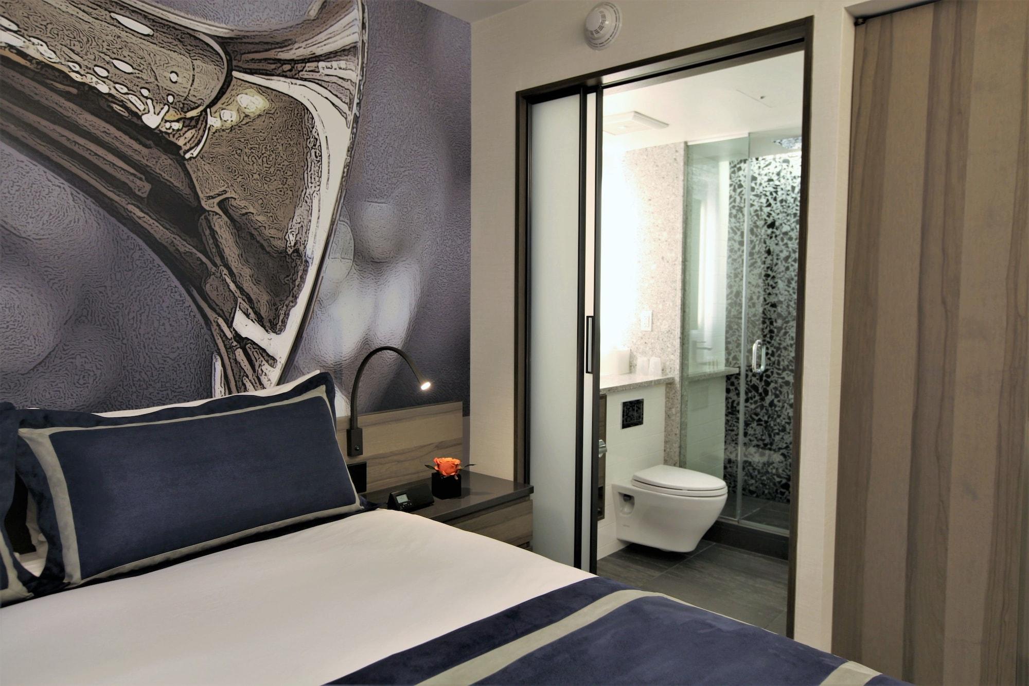 Carnegie Hotel 4*