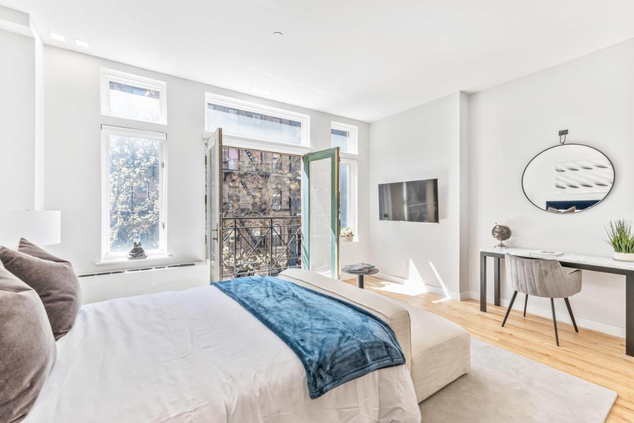 Maison Bella - Modern Studio W Charming Juliet Balcony Holiday home New York