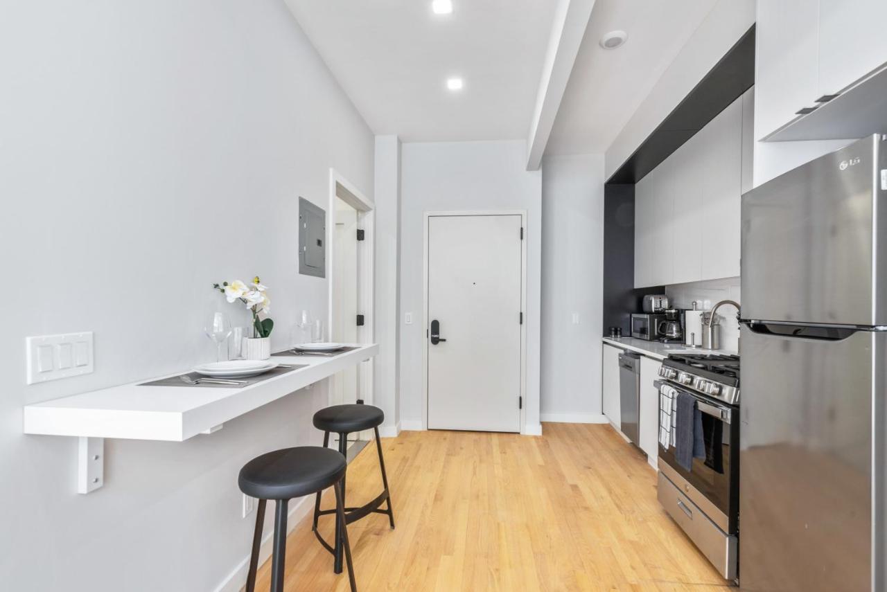 Maison Bella - Modern Studio W Charming Juliet Balcony Ferienhaus *