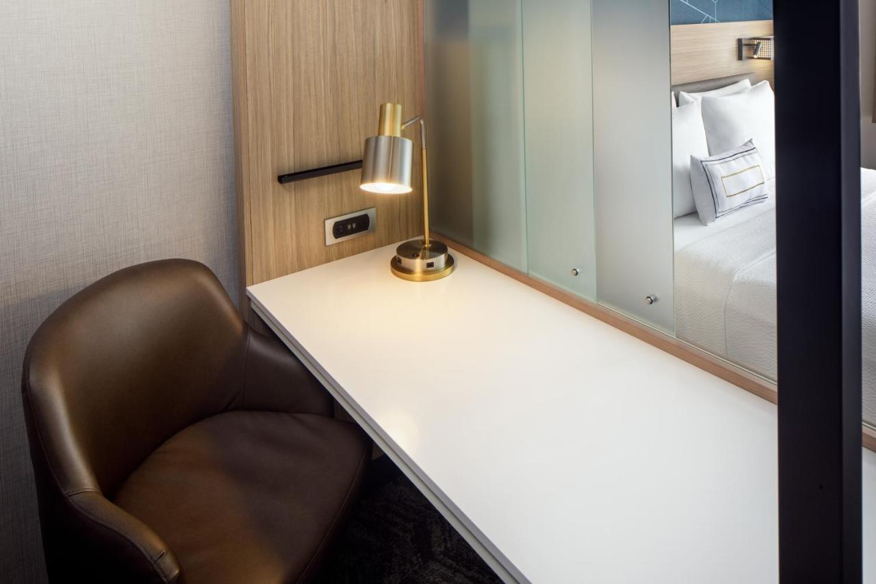 Hotel Springhill By Marriott Jfk Airport Jamaica New York