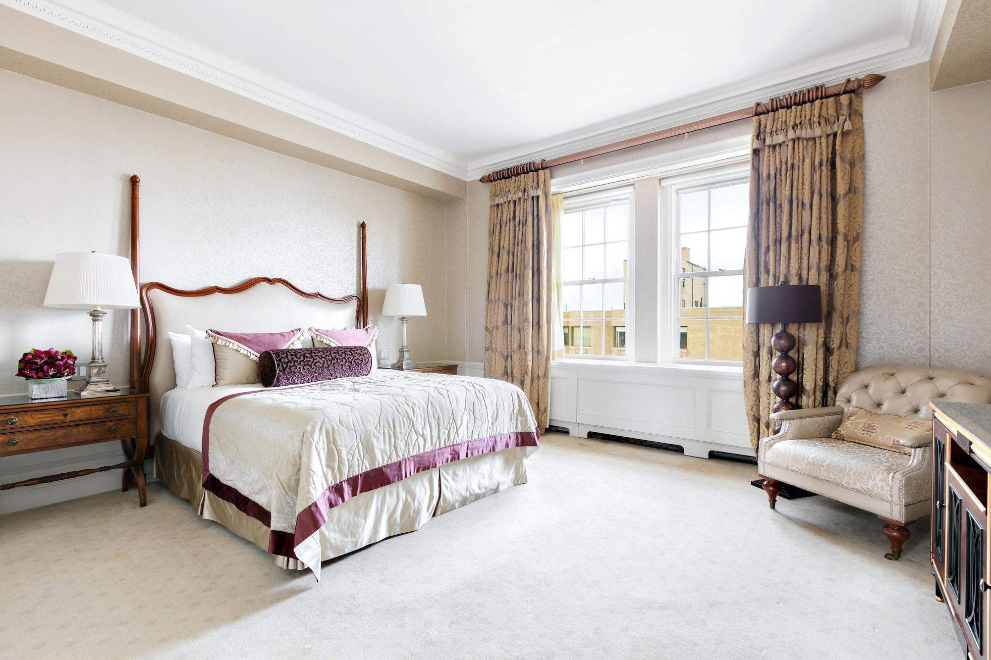 Hotel The Pierre, A Taj Hotel, 5*