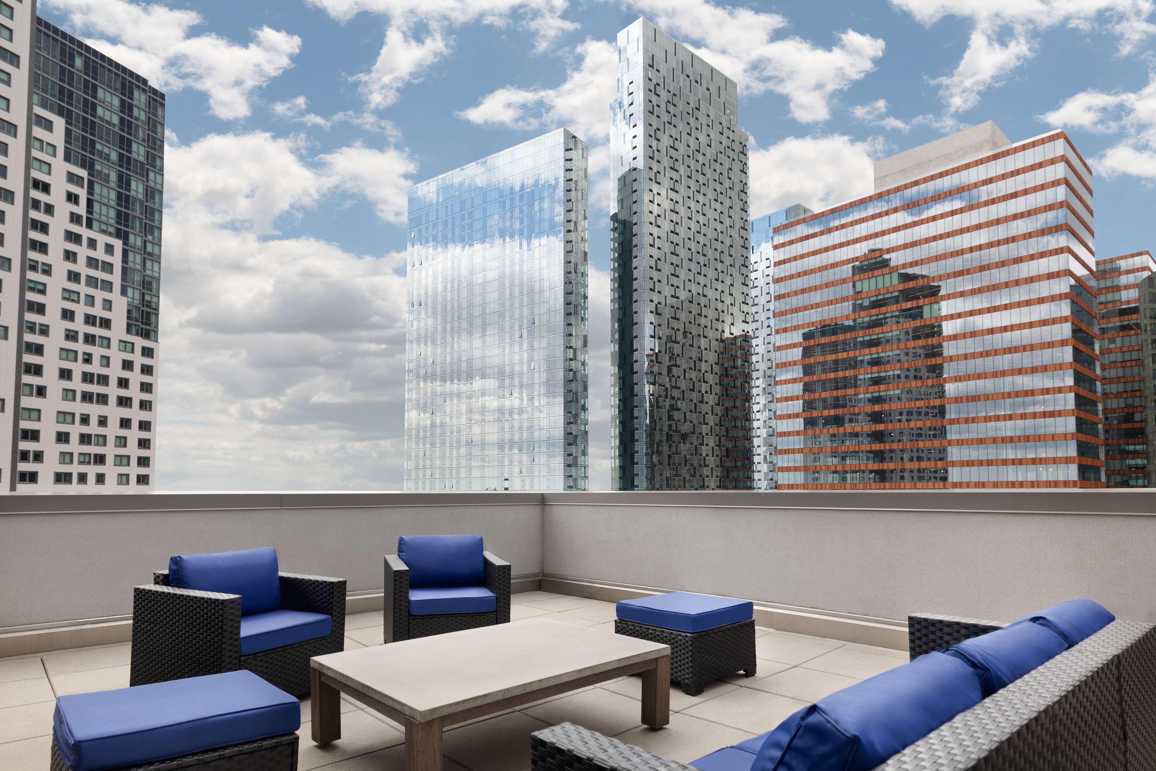 Hilton Garden Long Island City Hotel 3*