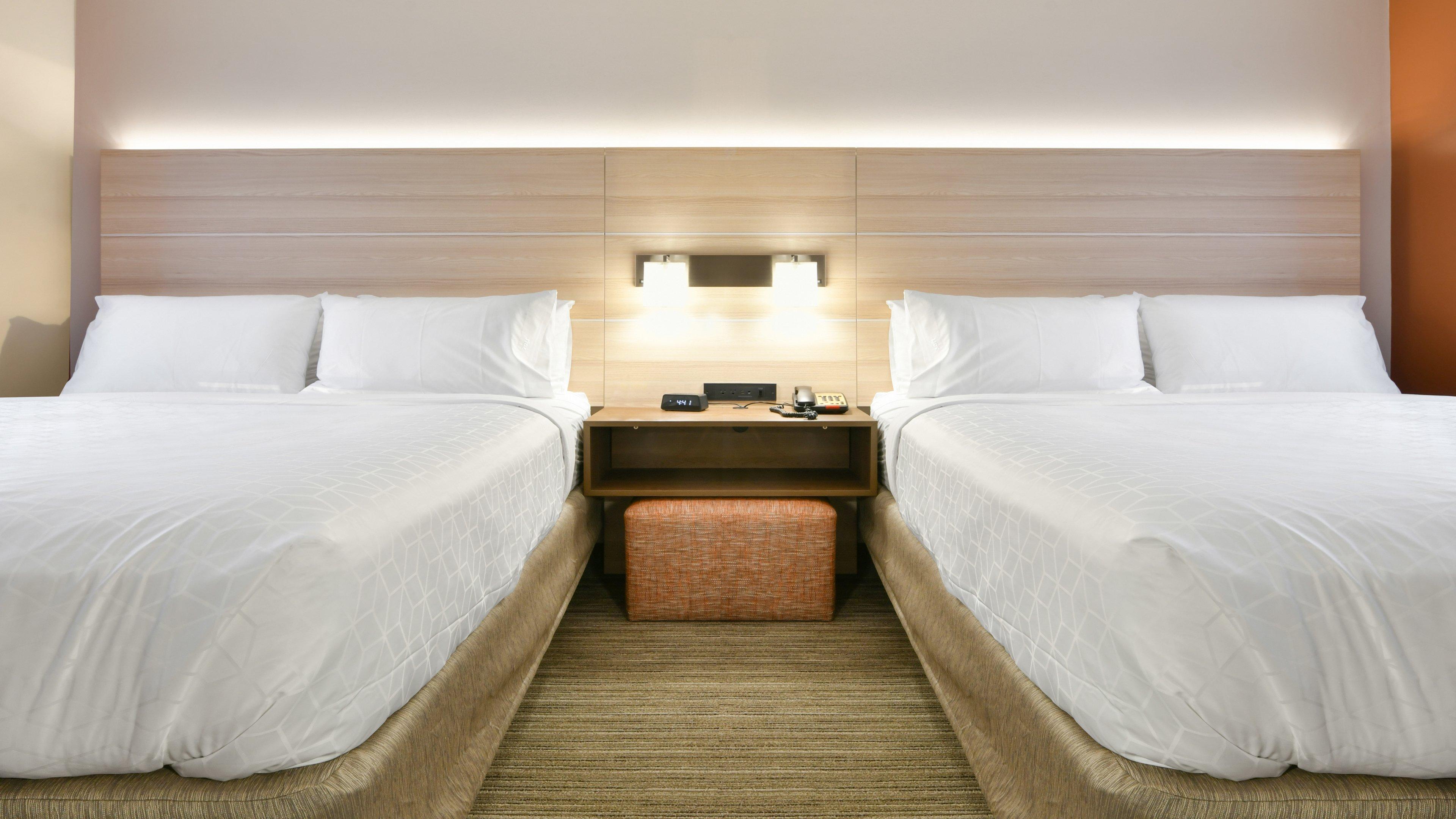 Holiday Express Staten Island West Hotel 3*