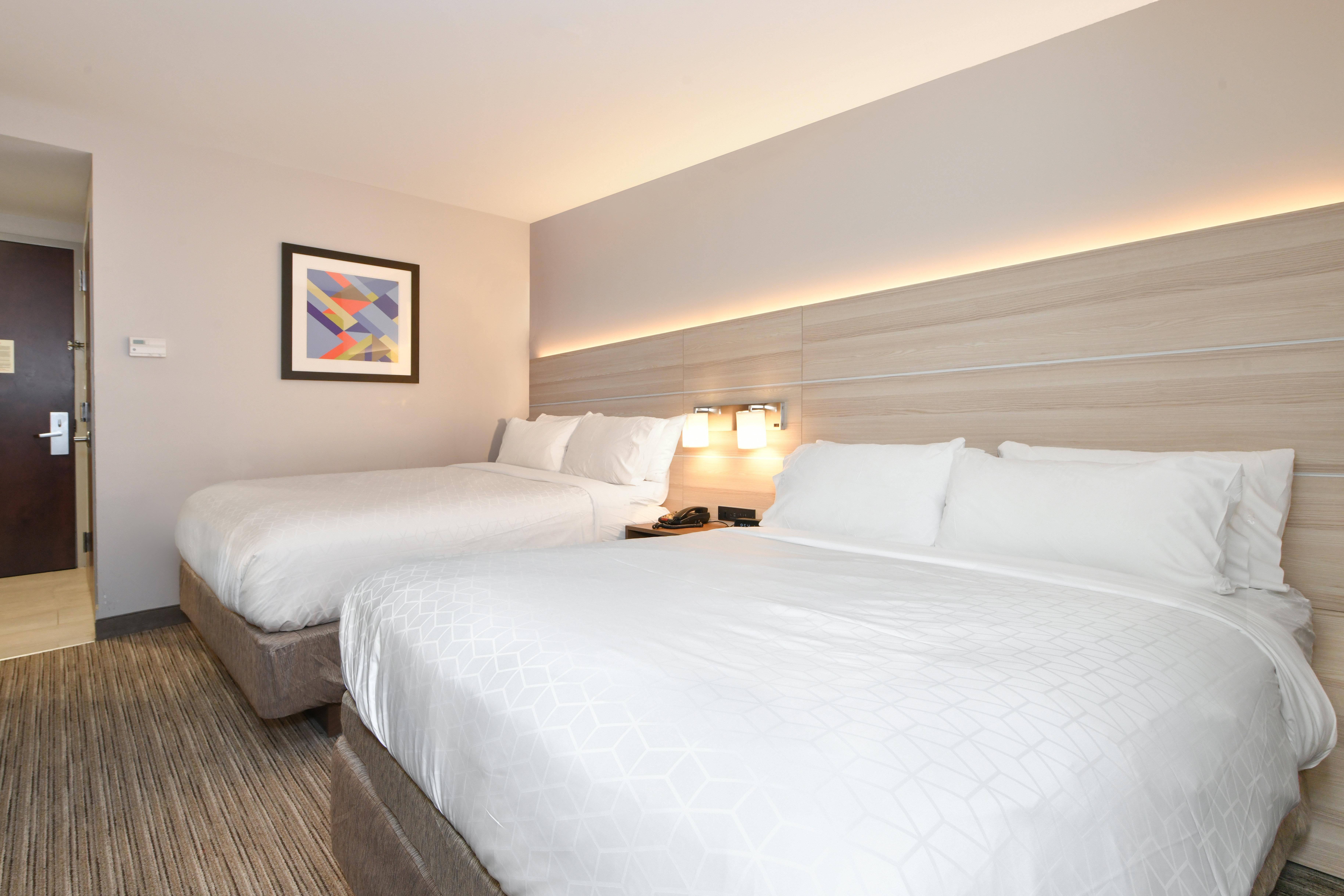 Holiday Express Staten Island West 3*