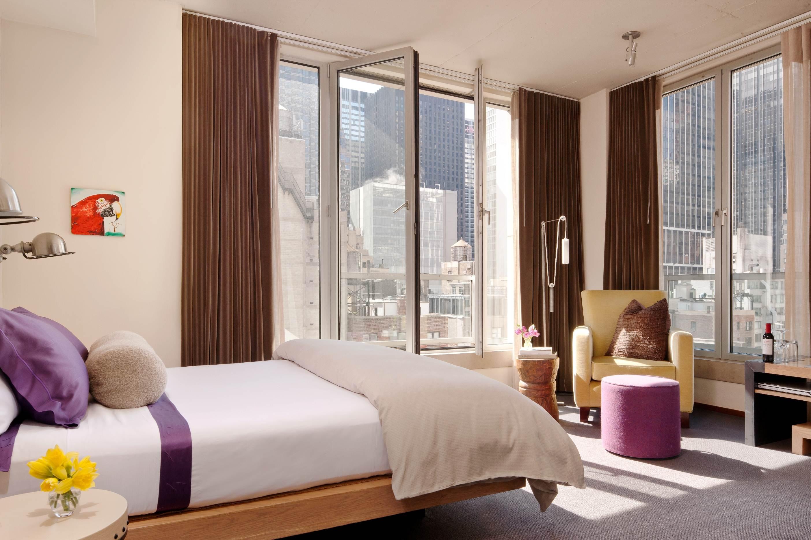 Chambers Powered By Sonder 4*