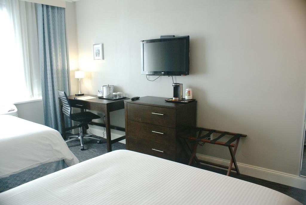 Wyndham Garden Long Island City Hotel New York