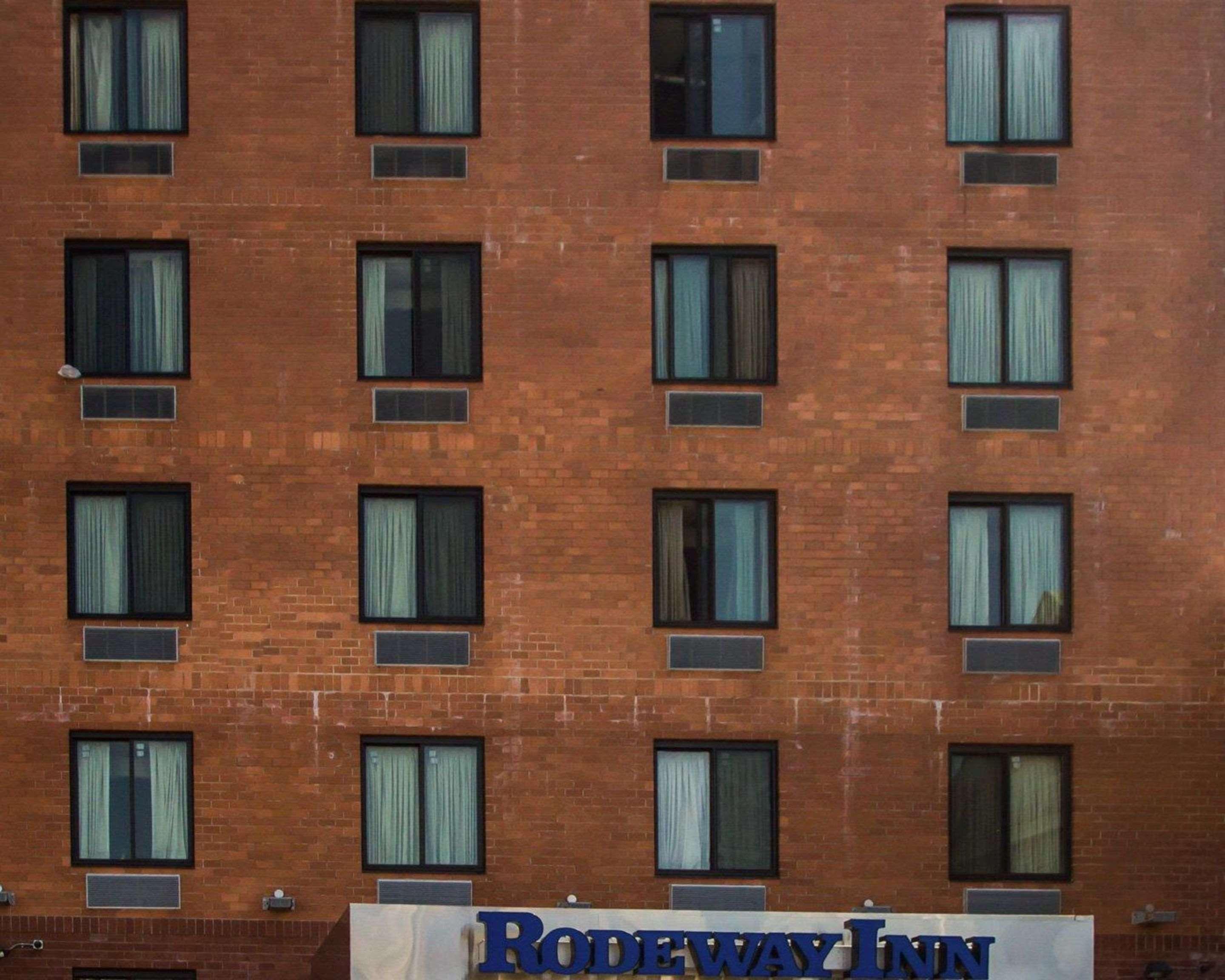 Inn Rodeway Bronx Zoo 2*