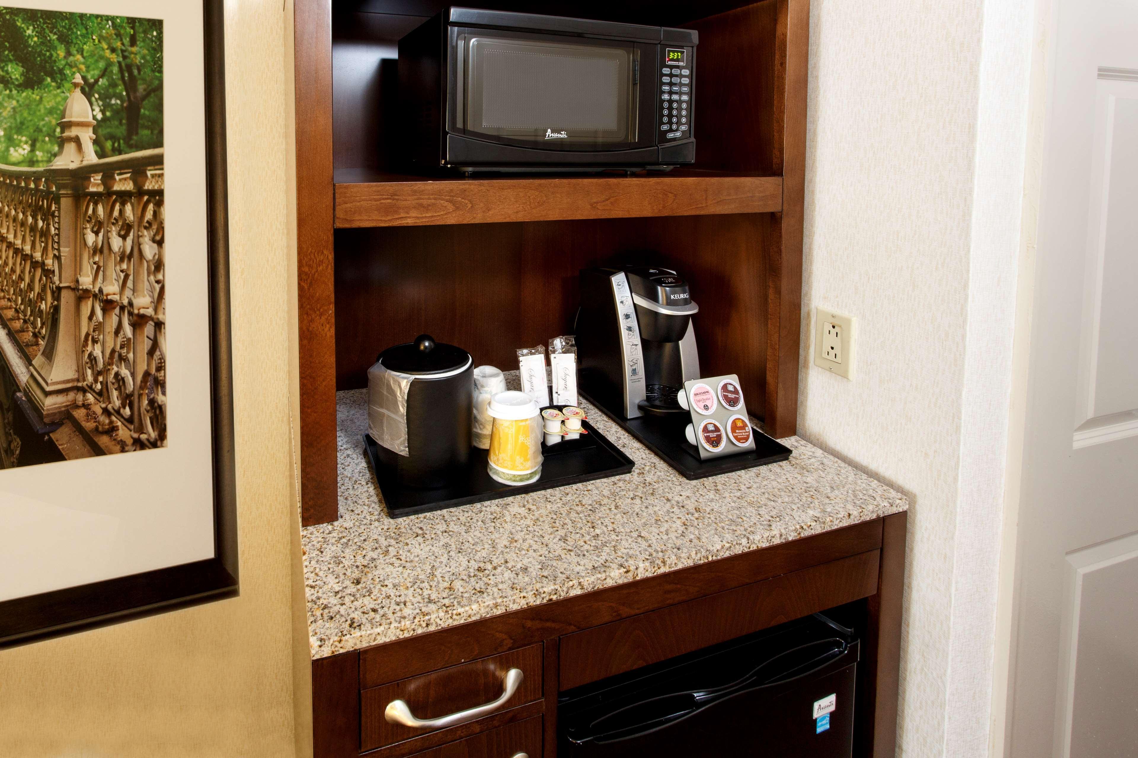 Hotel Hilton Garden New York/staten Island 3*