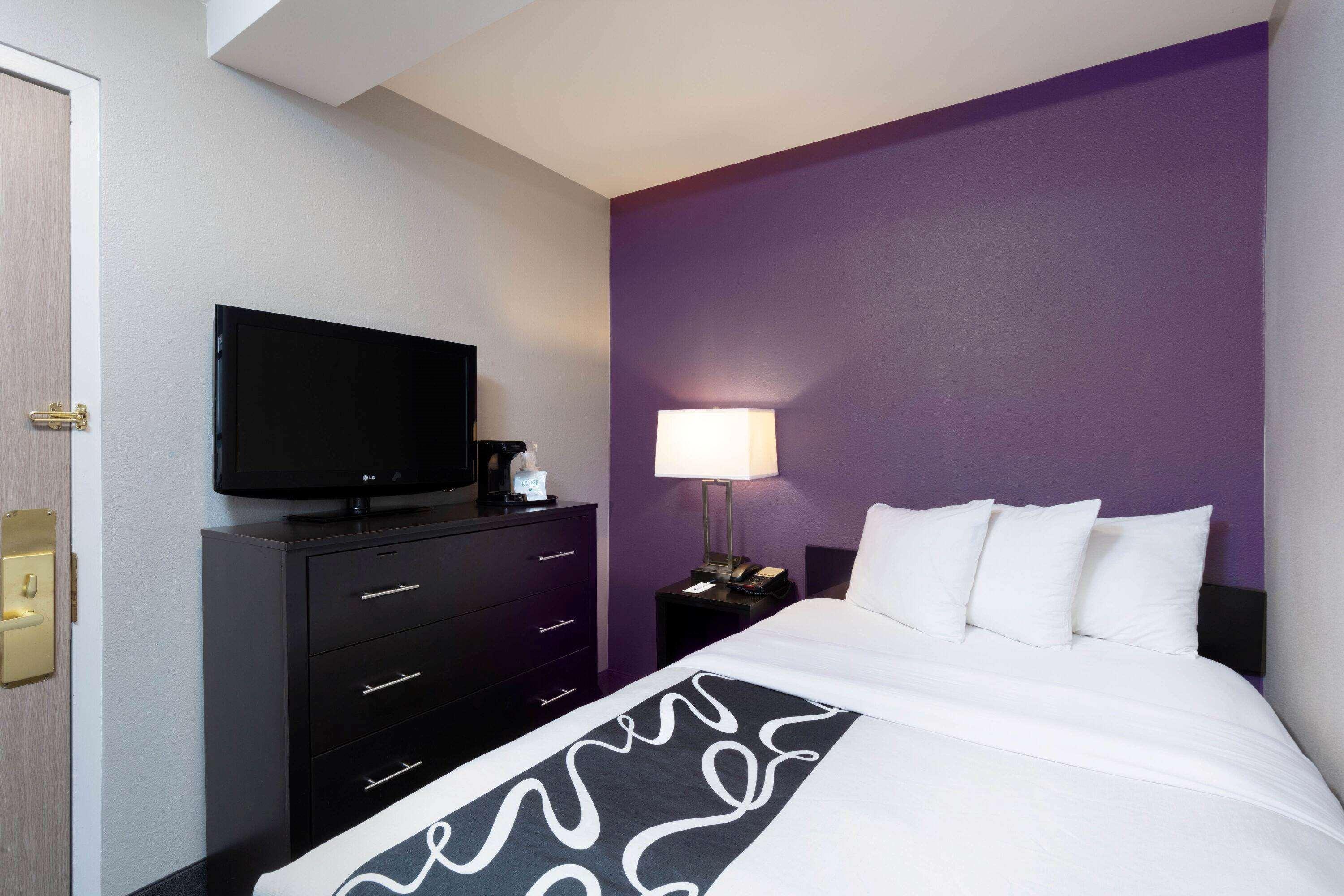 Hotel La Quinta By Wyndham City Central Park 3*