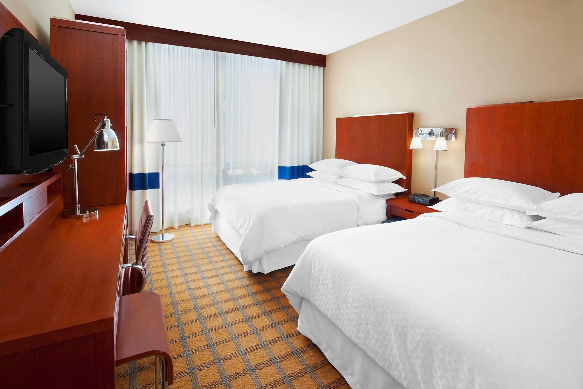Vista Lic Hotel, Premier Collection By Western Hotel 3*