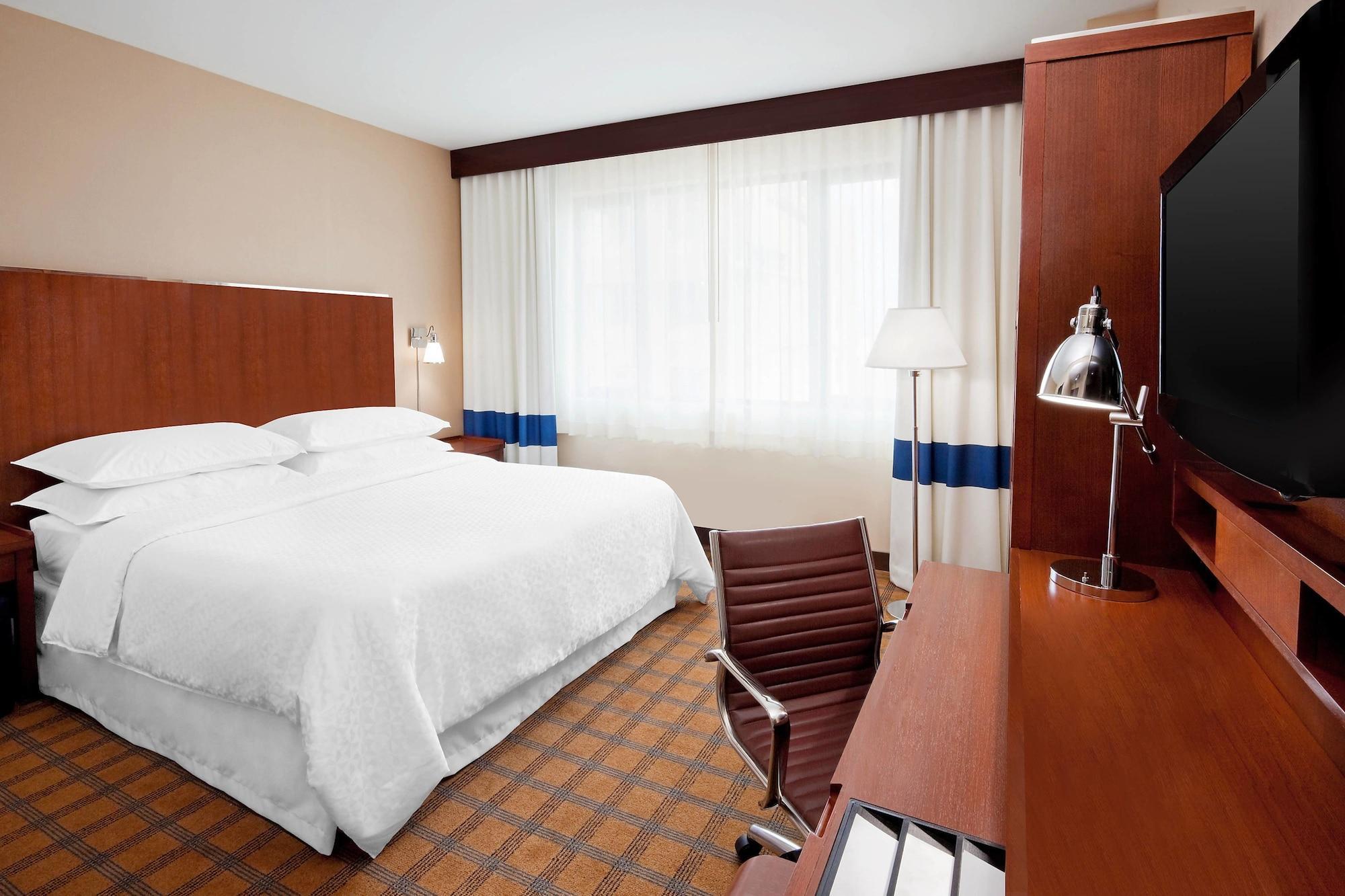 Vista Lic Hotel, Premier Collection By Western Hotel 3*